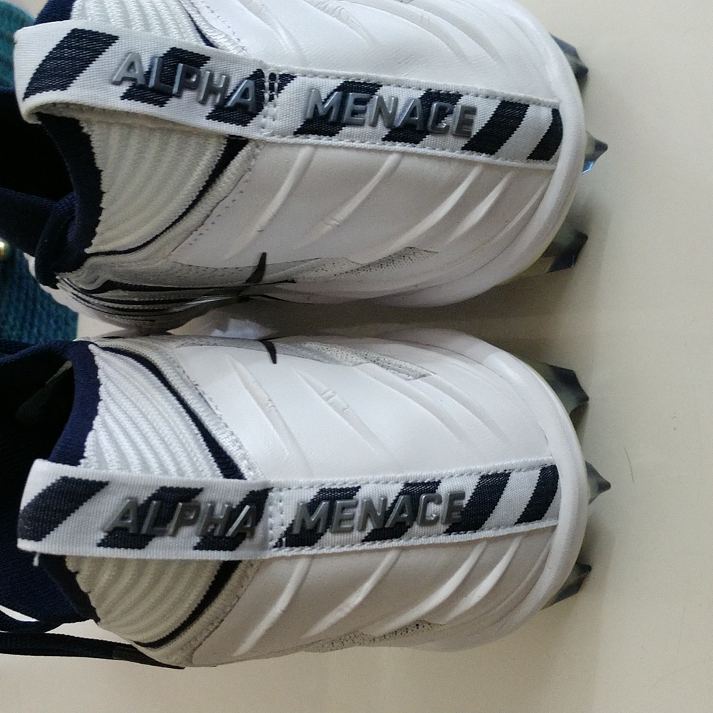 Nike - Picture 4 of 6
